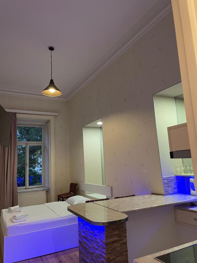 Downtown Room Tiflis Exterior foto