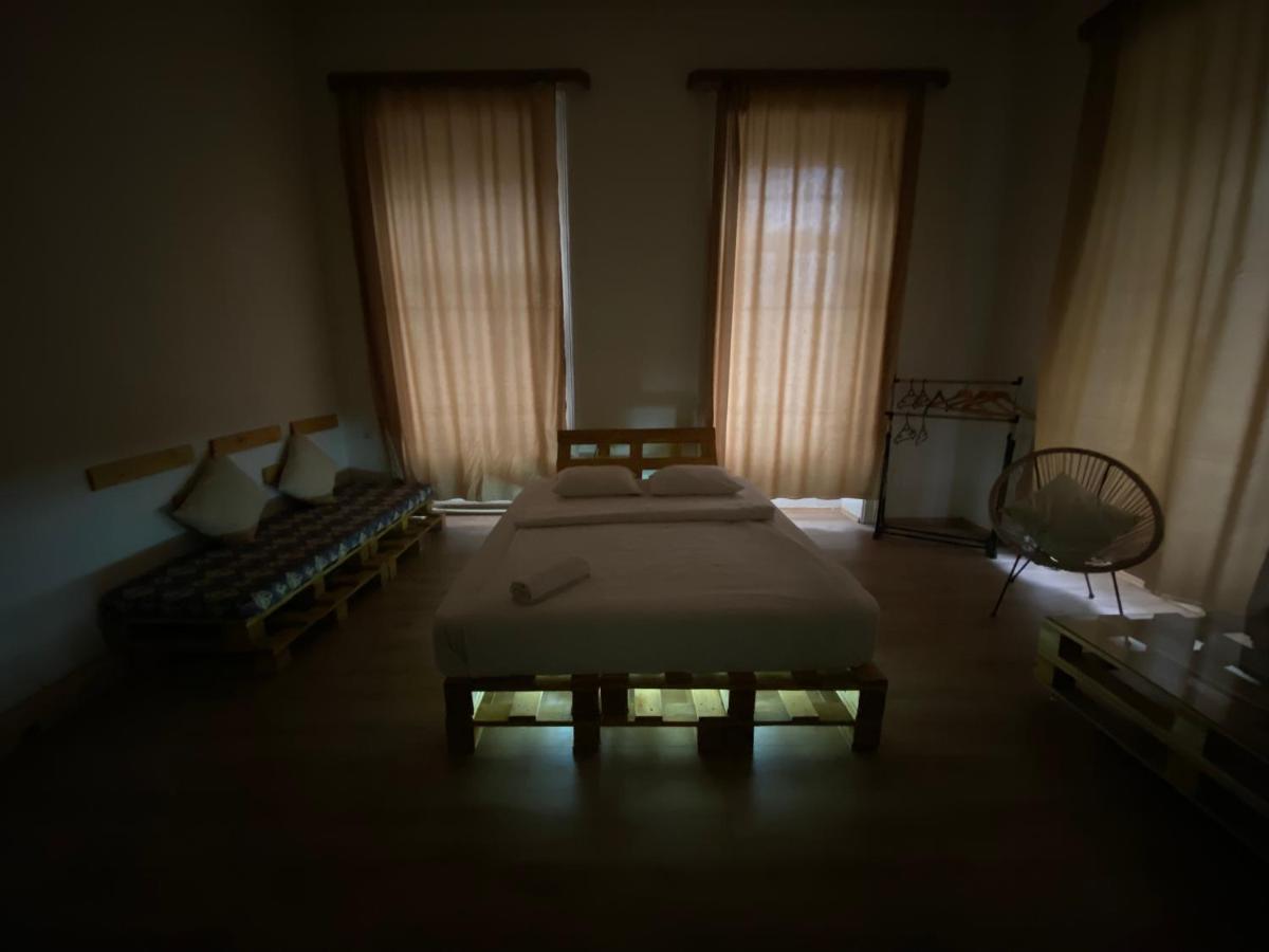 Downtown Room Tiflis Exterior foto