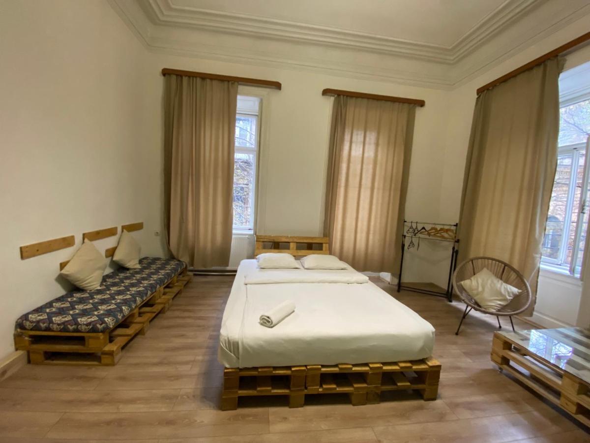Downtown Room Tiflis Exterior foto