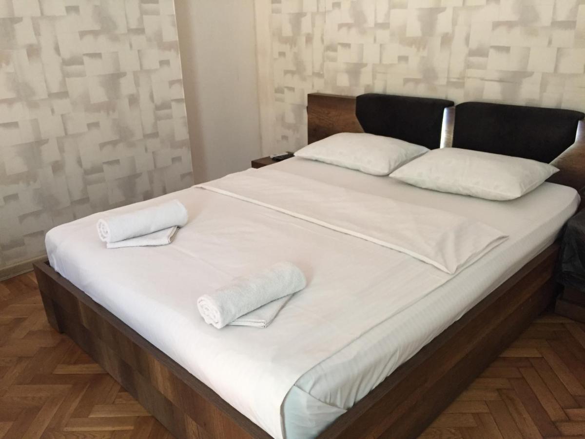 Downtown Room Tiflis Exterior foto