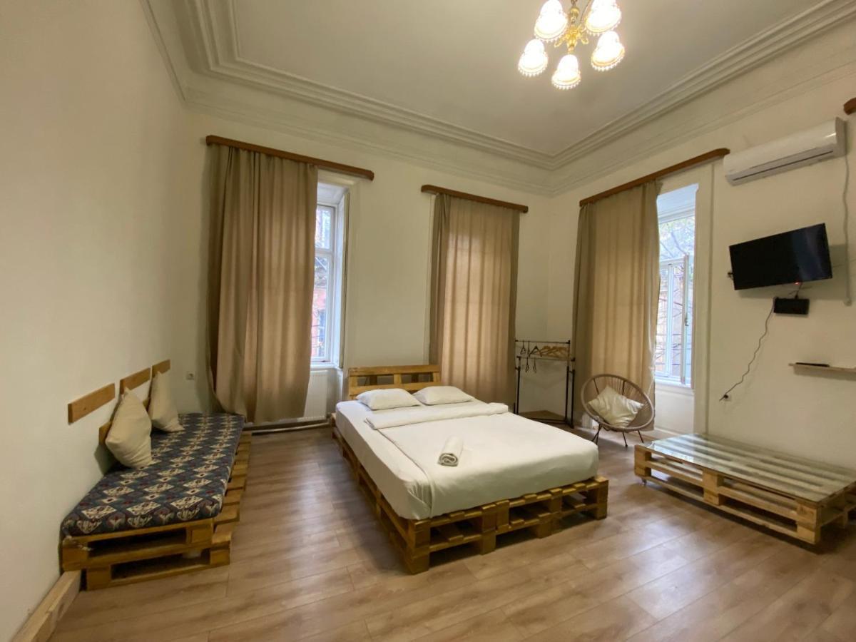 Downtown Room Tiflis Exterior foto